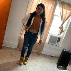 Meet your Posher, Astrid